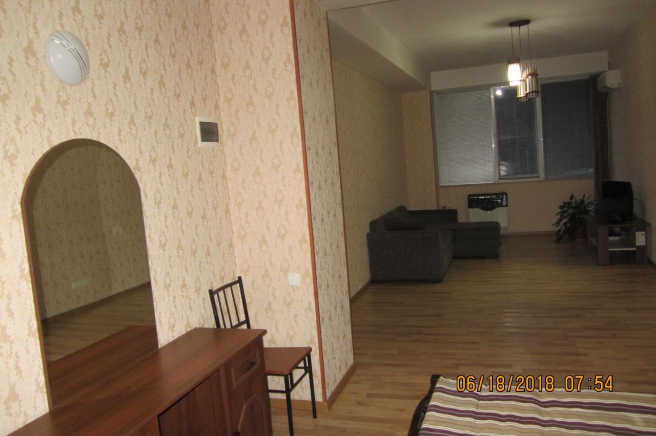 Flat For Rent Hotel Tbilisi Eksteriør billede